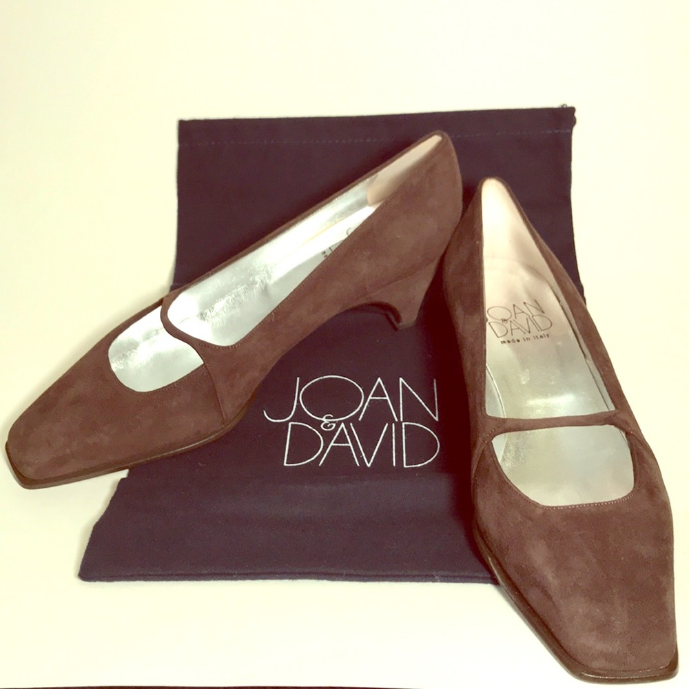 Joan & David Suede Ebano Chocolate Pumps